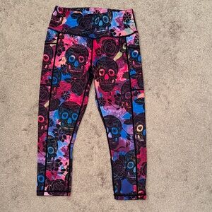 CVG Rose Skulls Capri Leggings